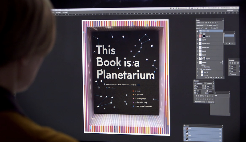 Illustration for article titled There's a Tiny Working Planetarium Inside This Pop-Up Book